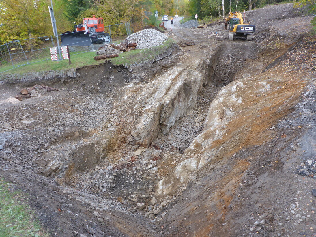 Sicherung und Verwahrung Altbergbau in offener Bauweise an der Auffahrt zum Sauberg in Ehrenfriedersdorf